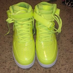 Air Force 1 mid volt